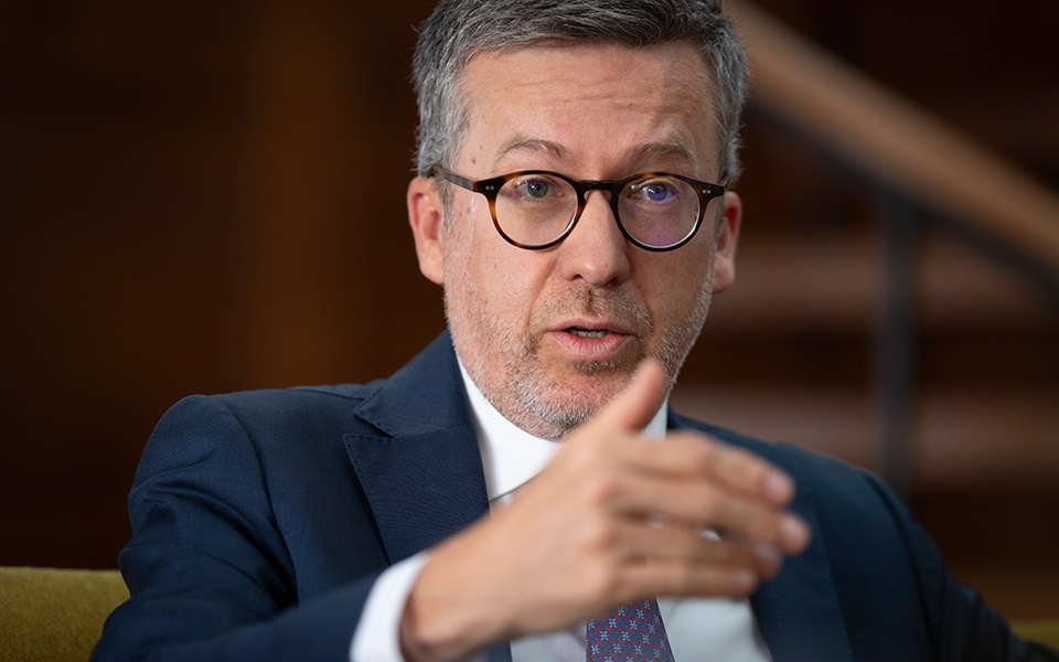Carlos Moedas, "konuyu partizanlaştırmamak" için seçimden sonraki gün bir toplantı çağrısında bulundu