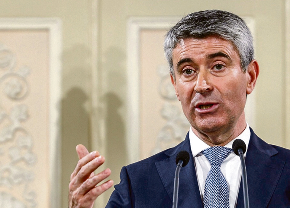 PS laat IRS-verlaging van 500 miljoen goedkeuren, maar waarschuwt AD