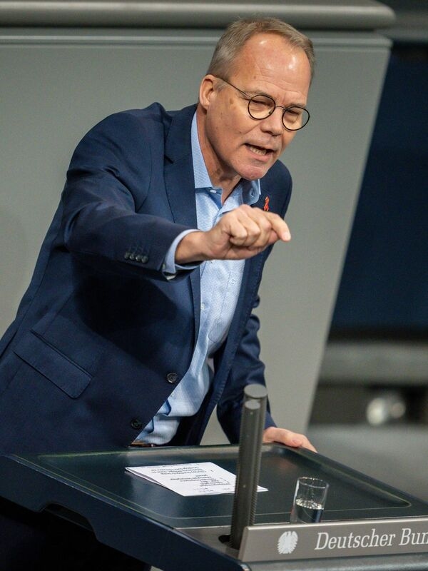 The Bundeswehr should grow – but voluntarily.