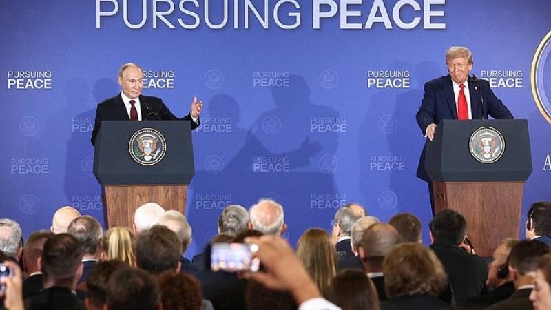 Путин: Наши отношения опустились до самого низкого уровня со времён холодной войны. Рано или поздно нам пришлось бы перейти от конфликта к диалогу