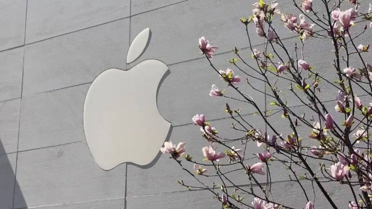 Apple a des plans spéciaux : de Siri au MacBook abordable, voici les nouveautés de la semaine