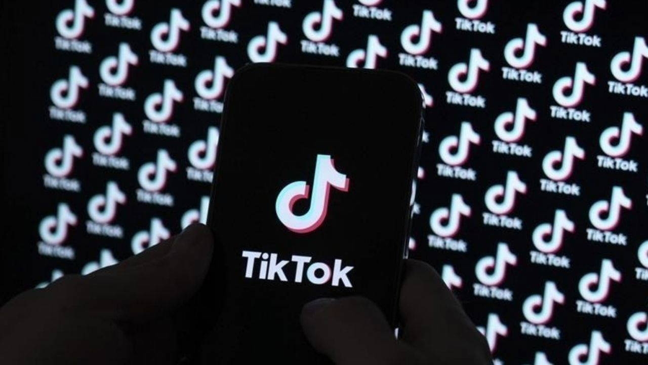 TikTok's direct messages are now able to send audio recordings and images