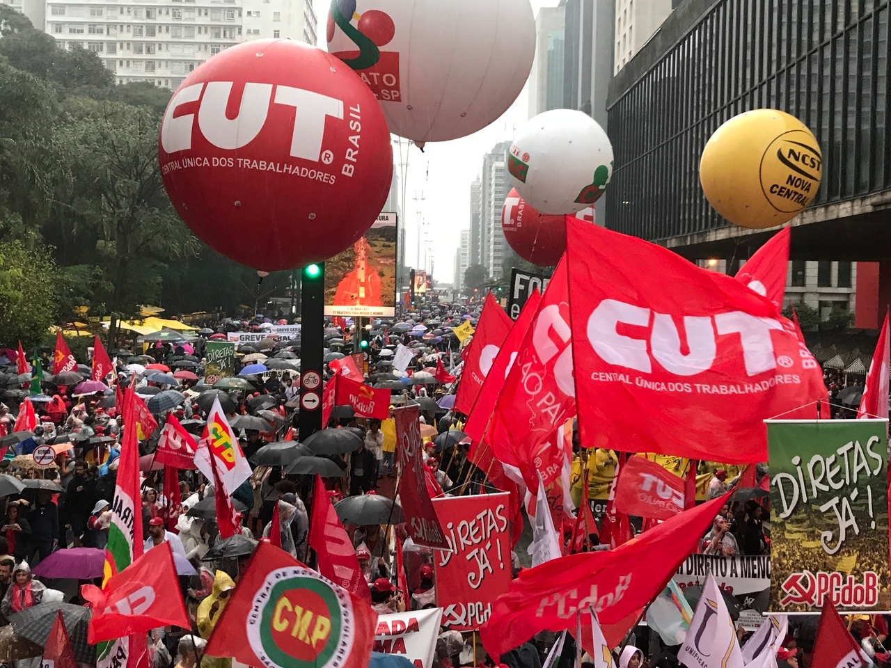 Gegen den Strom verliert die Gewerkschaftsbewegung an Kraft und entfernt sich vom Arbeiter
