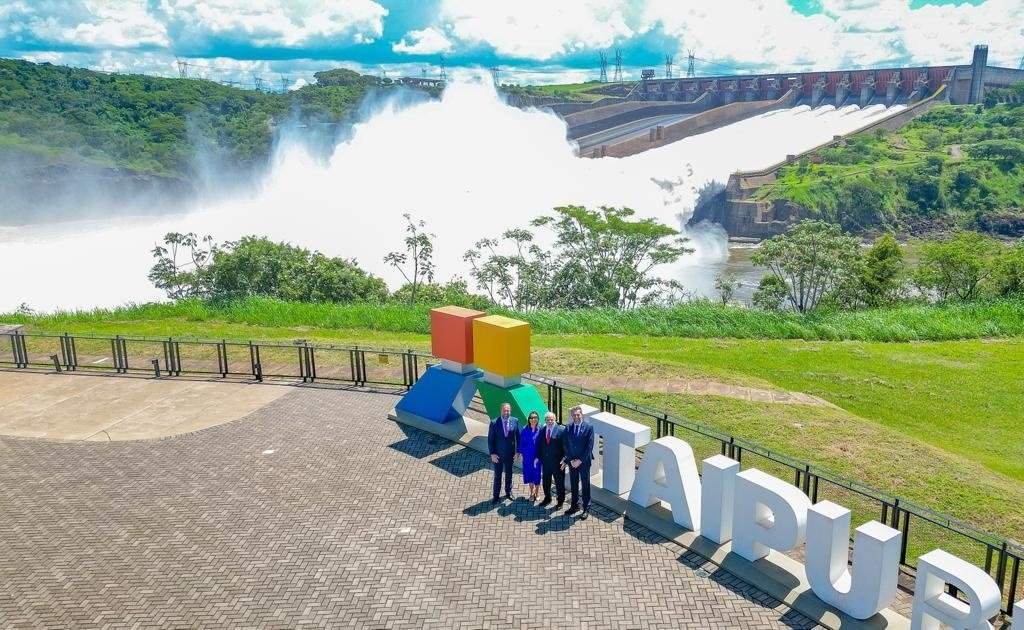 Itaipu cerca di mettere a tacere chi critica in tribunale le spese dello stabilimento