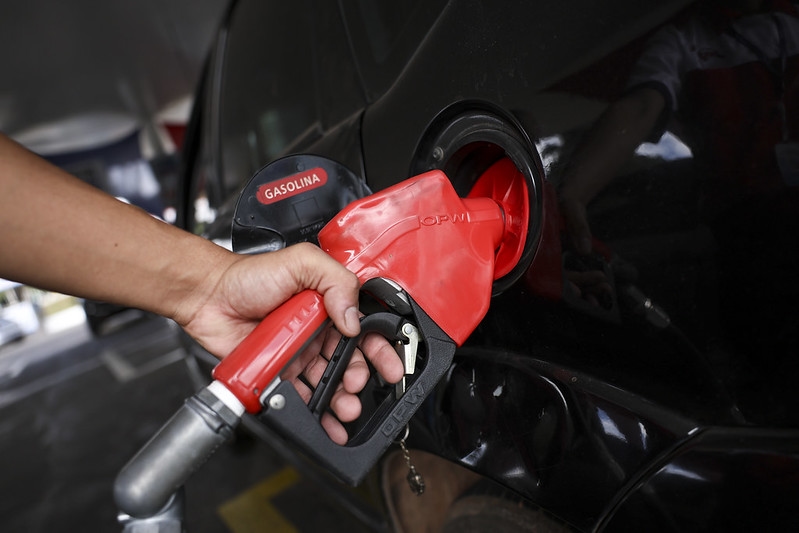 I tagli del governo Lula paralizzano il monitoraggio della qualità del carburante, afferma l'ANP