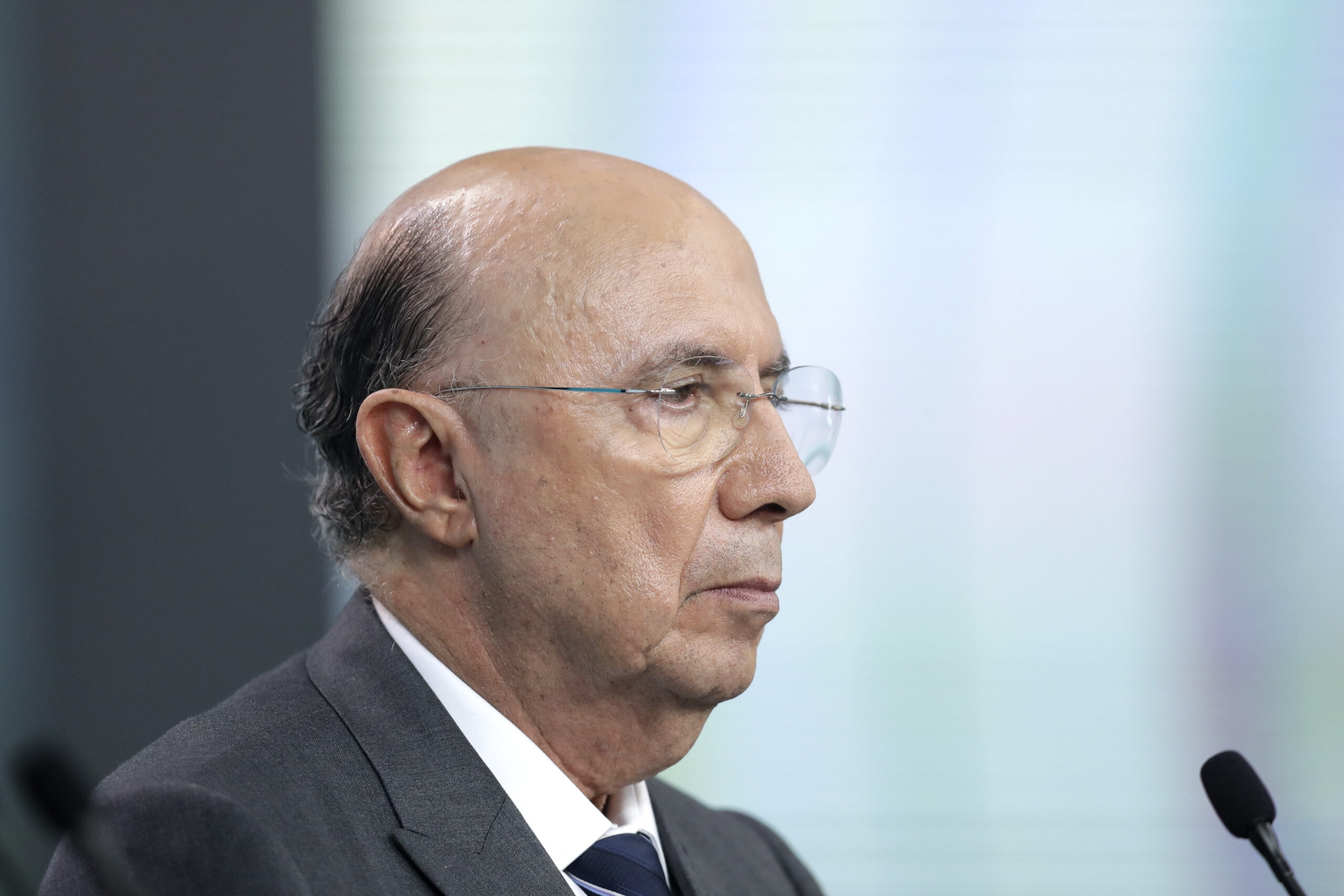 Henrique Meirelles critique l'augmentation de l'impôt sur le revenu des super-riches proposée par le Parti des travailleurs (PT).