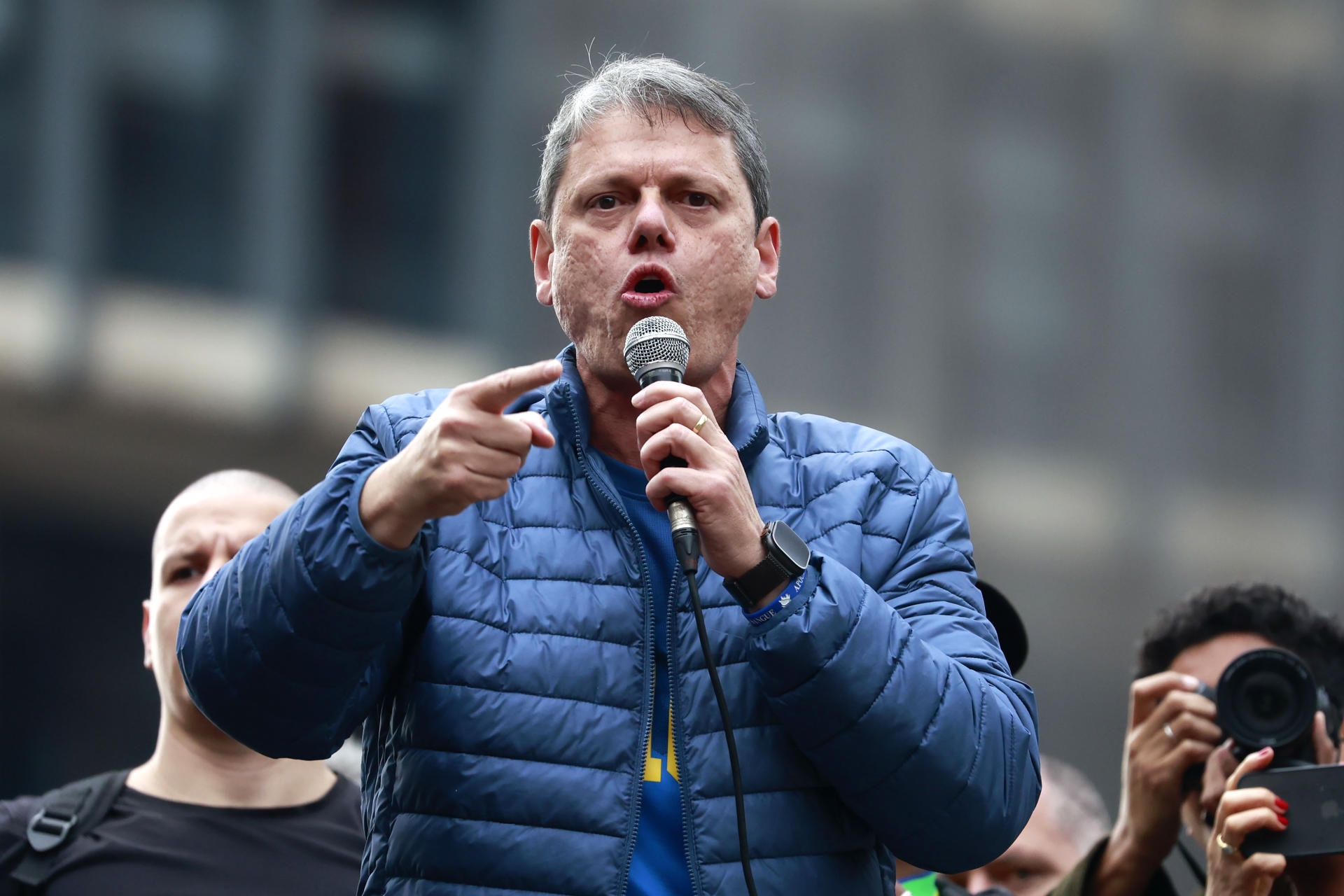 “State-owned companies always make losses under the Workers’ Party,” says Tarcísio