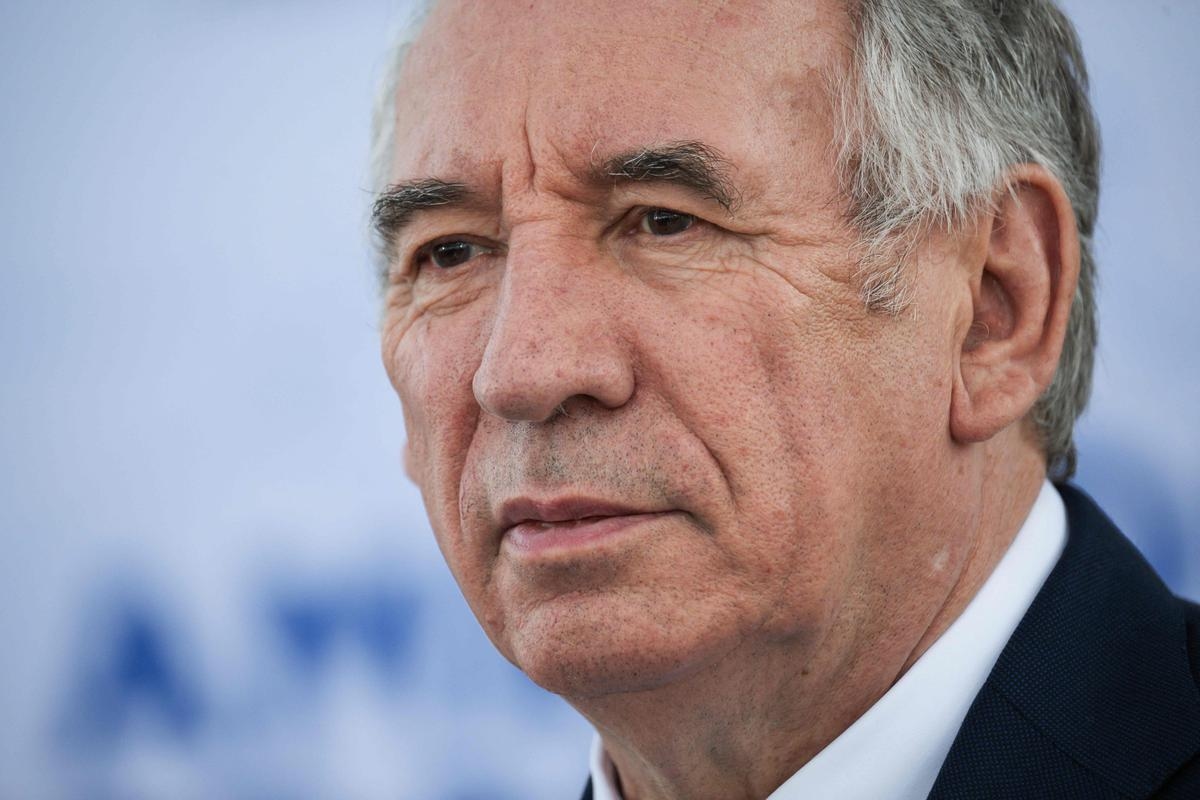 Vergilendirme, göç, emeklilik... François Bayrou'nun önerdiği referandumdan 10 Fransız'dan 8'i yana