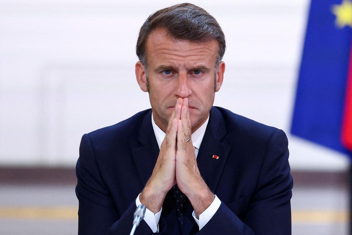 Macron potępia „nieograniczone nieludzkie okrucieństwo” Hamasu po opublikowaniu nagrań z izraelskimi zakładnikami przetrzymywanymi w Strefie Gazy