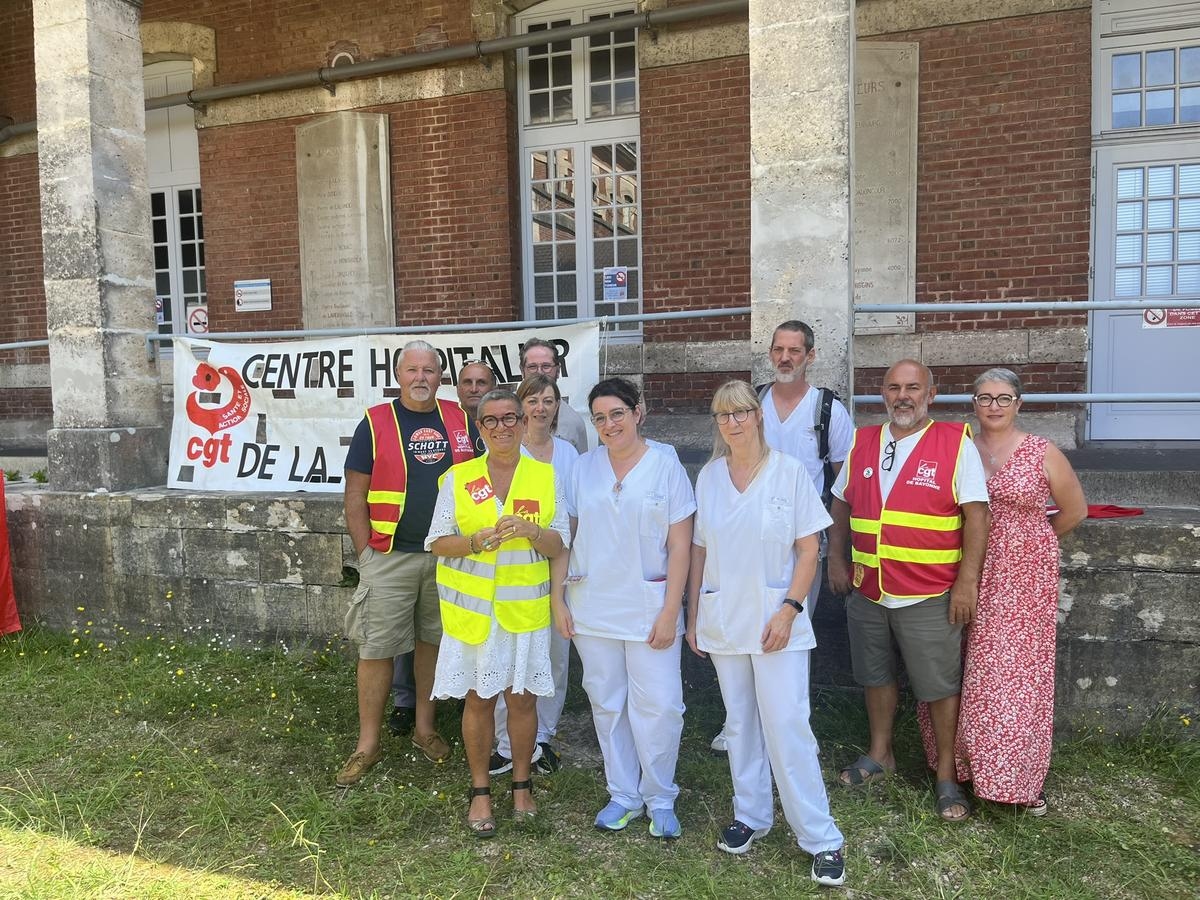 "Kendimizi öldürüyoruz": Bayonne hastanesinin hemşire yardımcıları çaresiz durumda