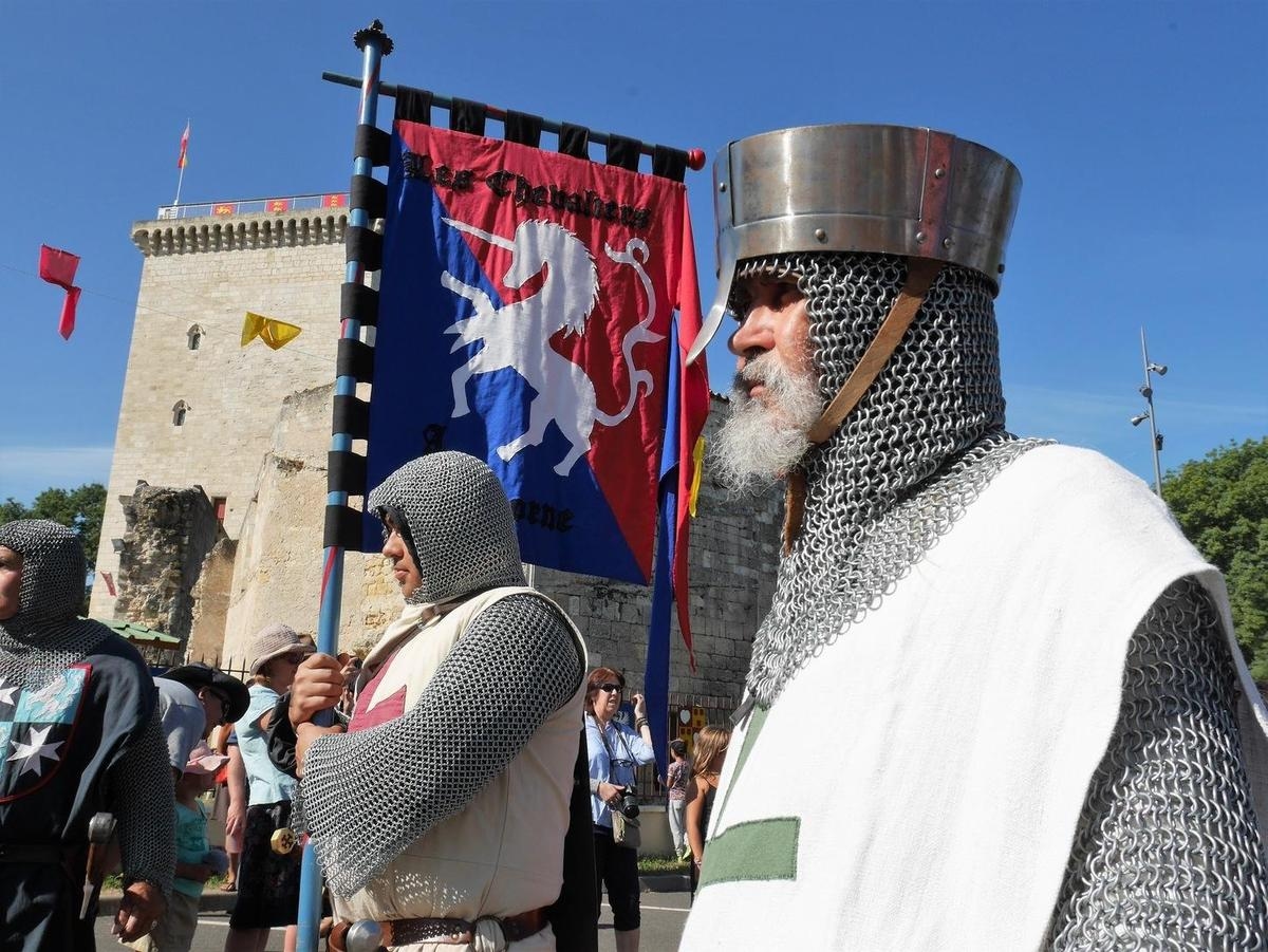 Polémica en torno a los «Festivales más bellos de Francia»: en Soulac y Lesparre, asociaciones entre la espada y la pared