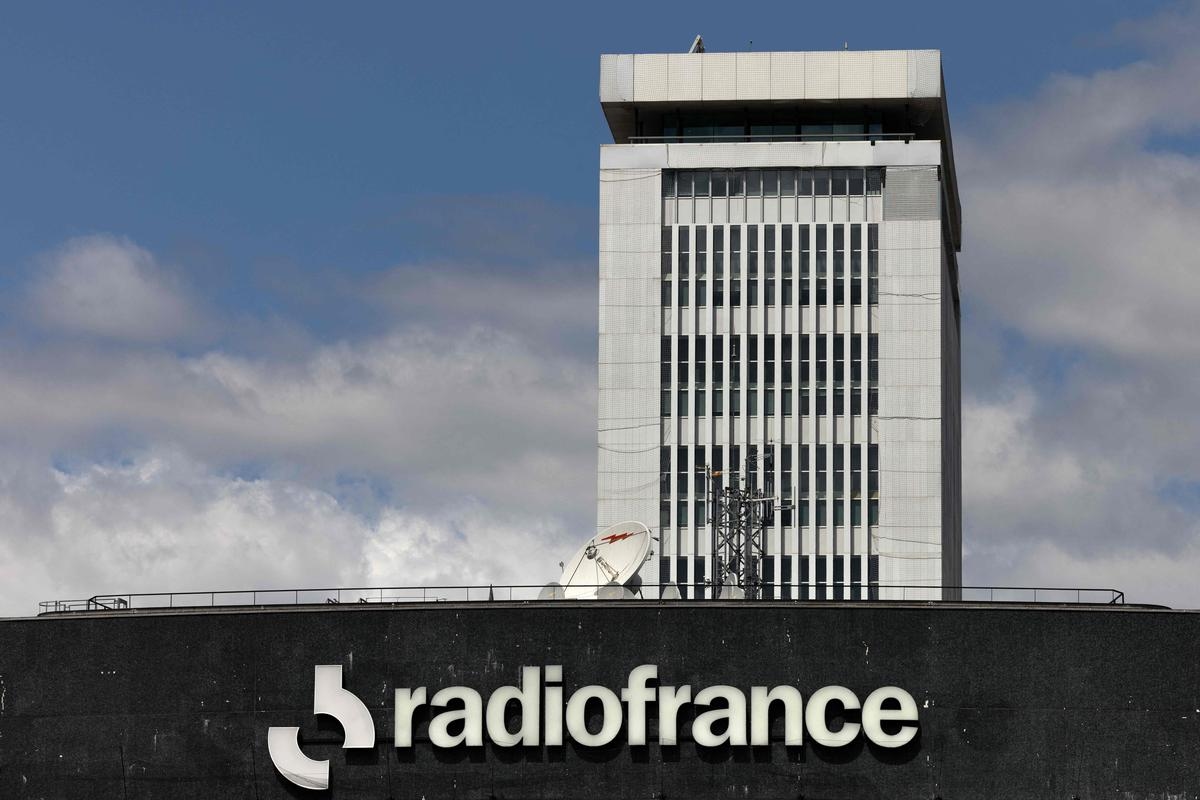 Radio France: Vakbonden roepen op tot onbeperkte staking vanaf 1 september, omdat de start van het schooljaar in gevaar komt