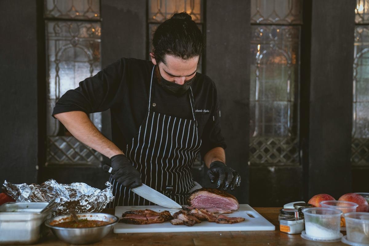 Os homens realmente deveriam comer mais carne vermelha do que as mulheres?