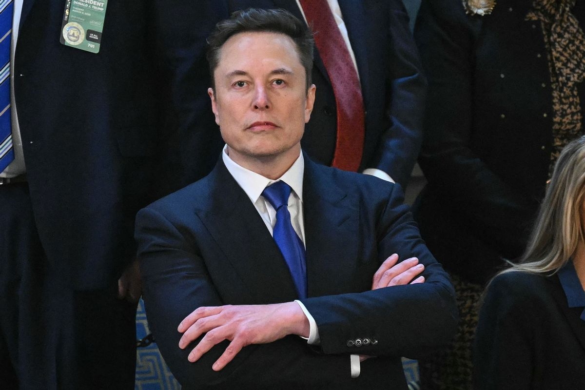 Elon Musk afferma che lascerà la politica: nessuno dovrebbe credergli