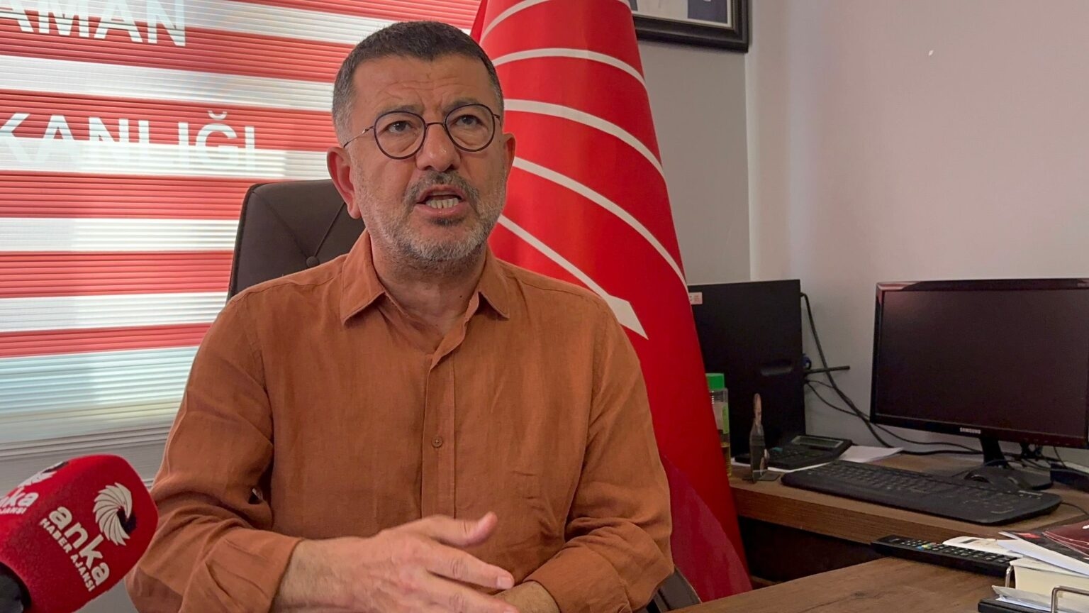 Poseł CHP Veli Ağababa zwrócił się do Erdogana: „Chodźcie, przeprowadźmy wybory 2 listopada”