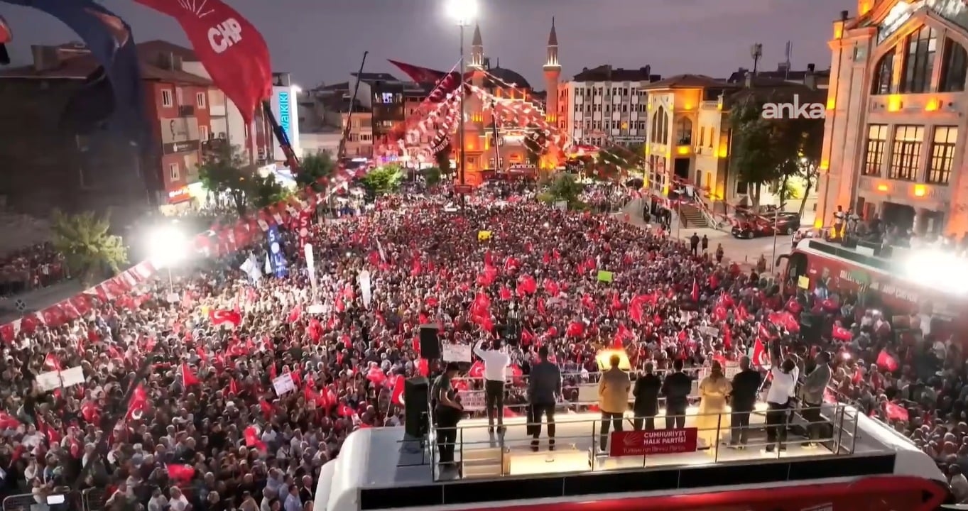 Rajd Aksaray CHP | Özgür Özel: „Przysięgam, że rozwiążemy gang Ak Toros”.