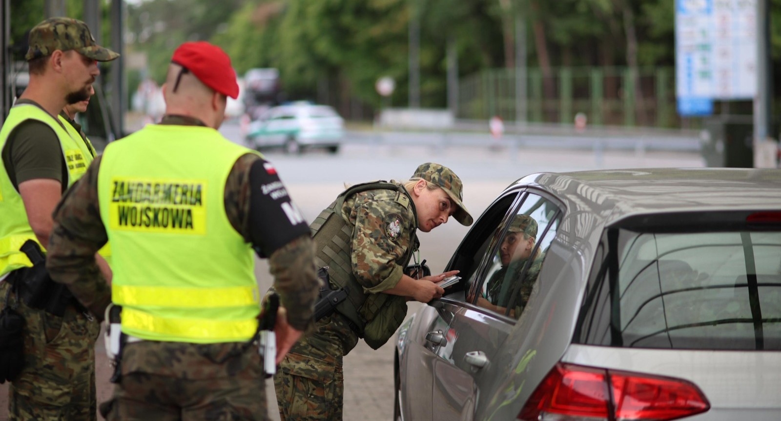 Más de 100.000 personas fueron revisadas y 60 fueron denegadas en la primera semana de controles fronterizos en Polonia