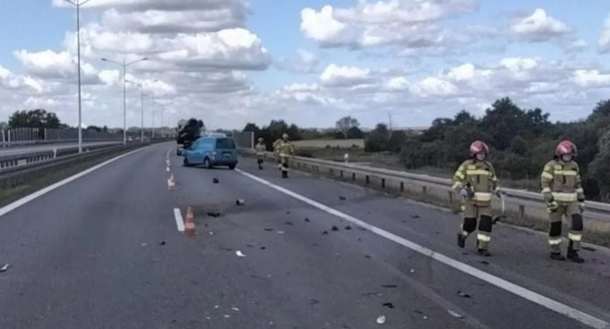 Acidente na rodovia A8 em Krzyżanowice – detalhes da intervenção dos bombeiros!