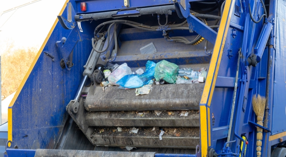 Tous les camions-poubelles ne sont pas des monstres de déchets. Le maire est en guerre contre les mythes.
