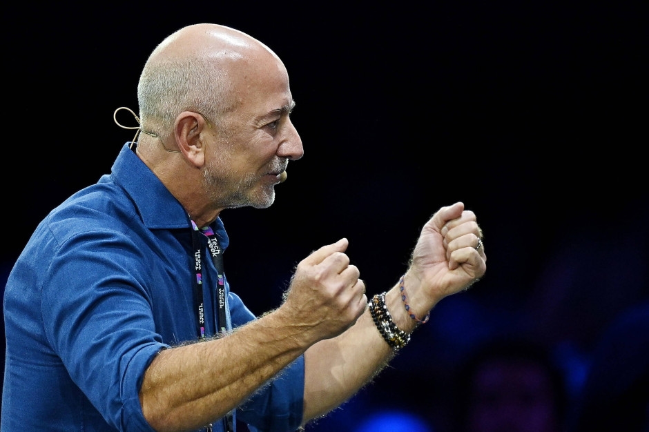 Amazon's Robot Revolution Could Create 600,000 Jobs. Company Responds to Accusations