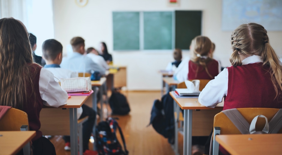 Lokale overheden willen niet-openbare scholen sluiten. Het financieringssysteem moet worden aangescherpt