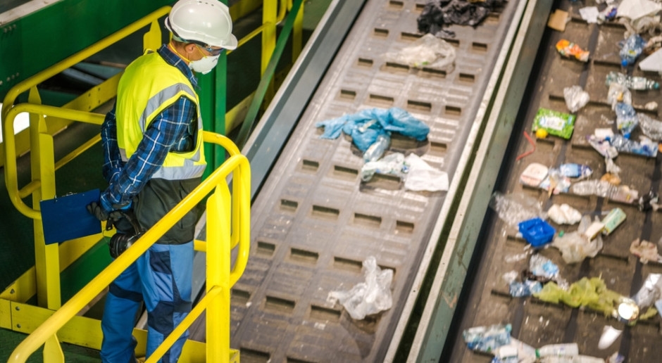Bijna 30 procent van de recyclingfabrieken moest sluiten. De situatie is zeer moeilijk.