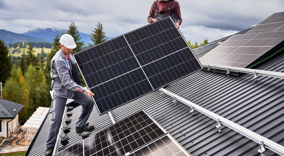 Nubarrones se ciernen sobre la energía fotovoltaica polaca. Los expertos alertan.