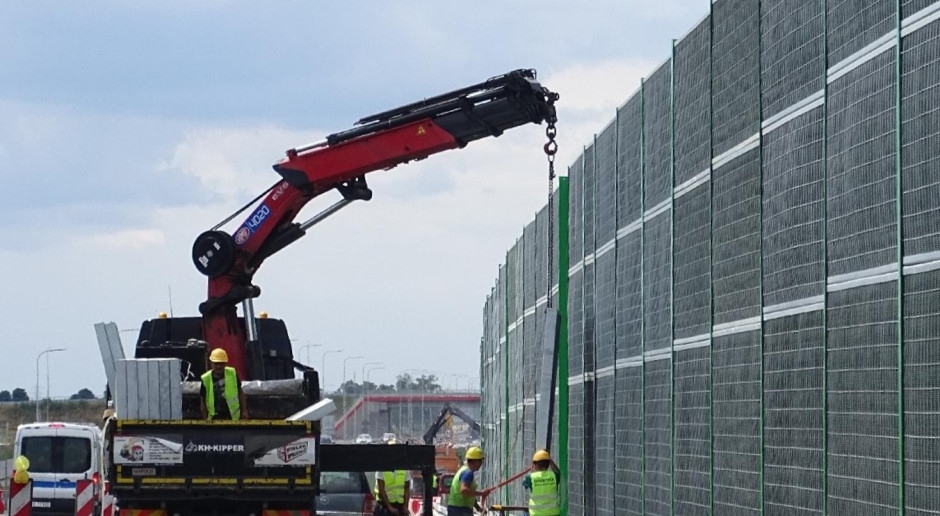 Construir nuevas pantallas y ampliar las existentes a lo largo de la A1 no será fácil.