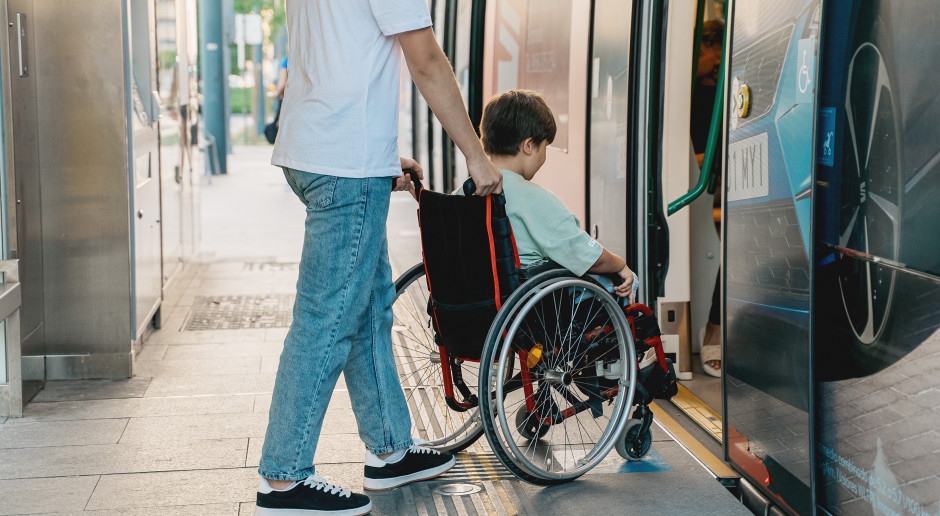 O tempo é um neurônio motor: flexibilidade na terapia da AME na prática