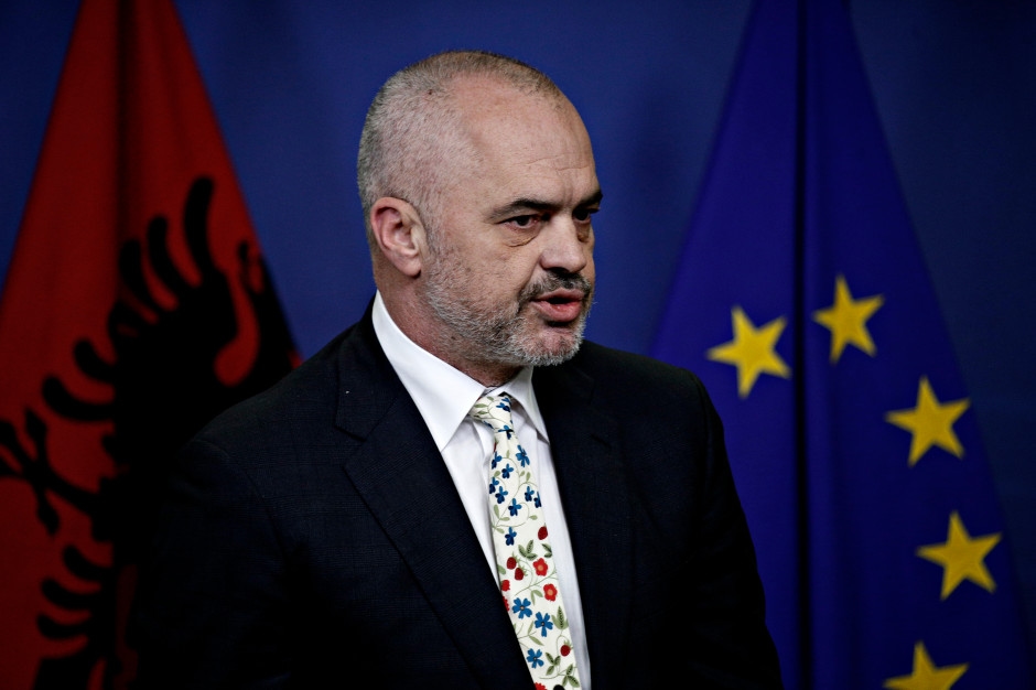 Ten europejski kraj będzie miał pierwszego na świecie wirtualnego... ministra. Pomoże w walce z korupcją
