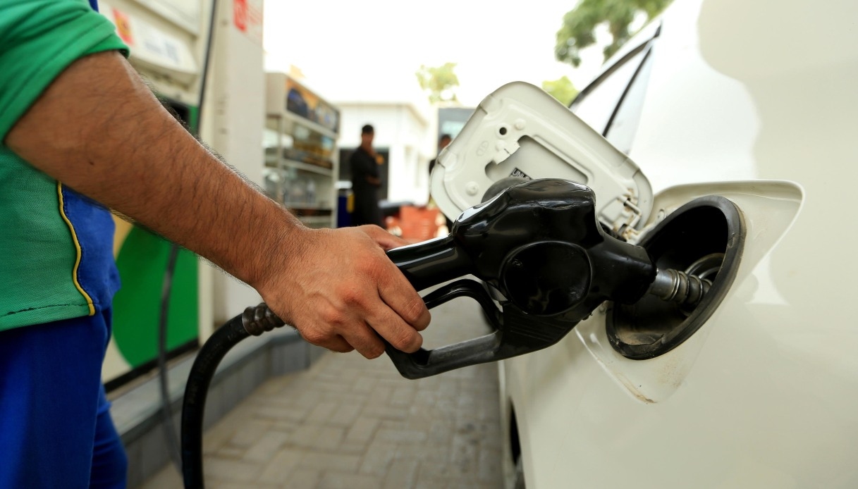 Der Krieg zwischen Israel und dem Iran lässt die Benzin- und Dieselpreise steigen. Wie viel kostet jetzt eine Tankfüllung?