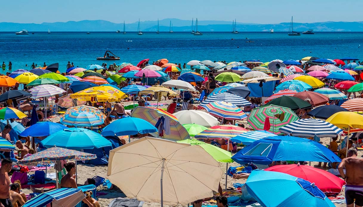 Recordaantallen op 15 augustus, in plaats van lege stranden en dure parasols