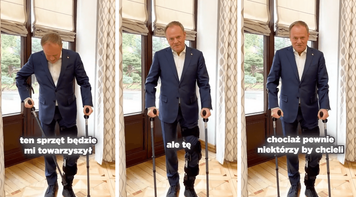 Donald Tusk camina con muletas. Tuvo un accidente en la pendiente.