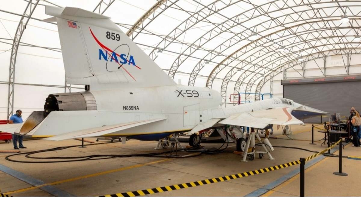 Geen start, geen motor: NASA's stealth-supersonische vliegtuig demonstreert zijn capaciteiten op grote hoogte