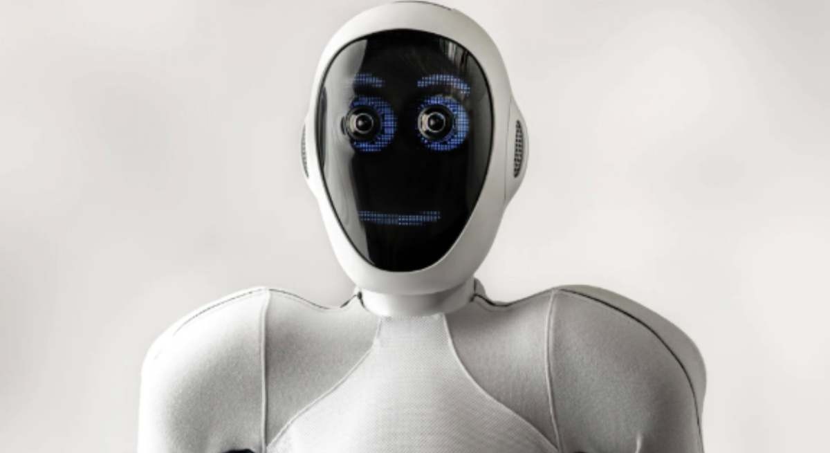 Would you pay €20,000 for a robot to clean your house? This is NEO, the first domestic robot.