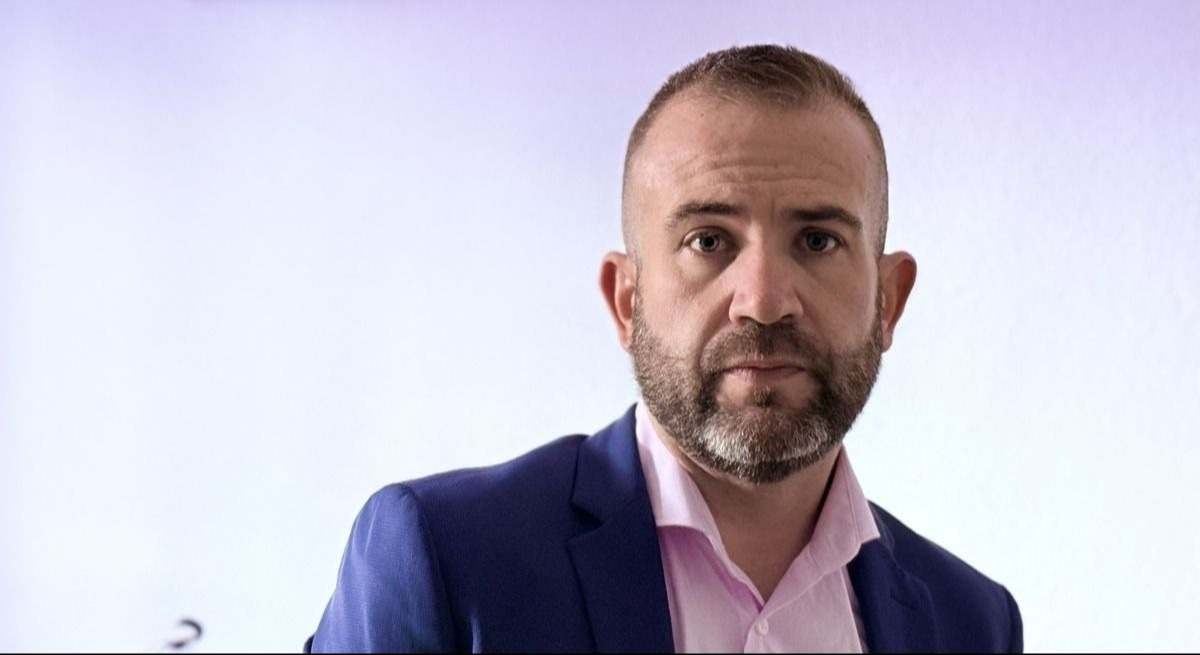 Ekspert ds. cyberbezpieczeństwa apeluje, abyśmy przygotowali się na nadchodzące wydarzenia, ponieważ dotyczą one każdego: „Będzie więcej oszustw i staną się one bardziej skomplikowane”.