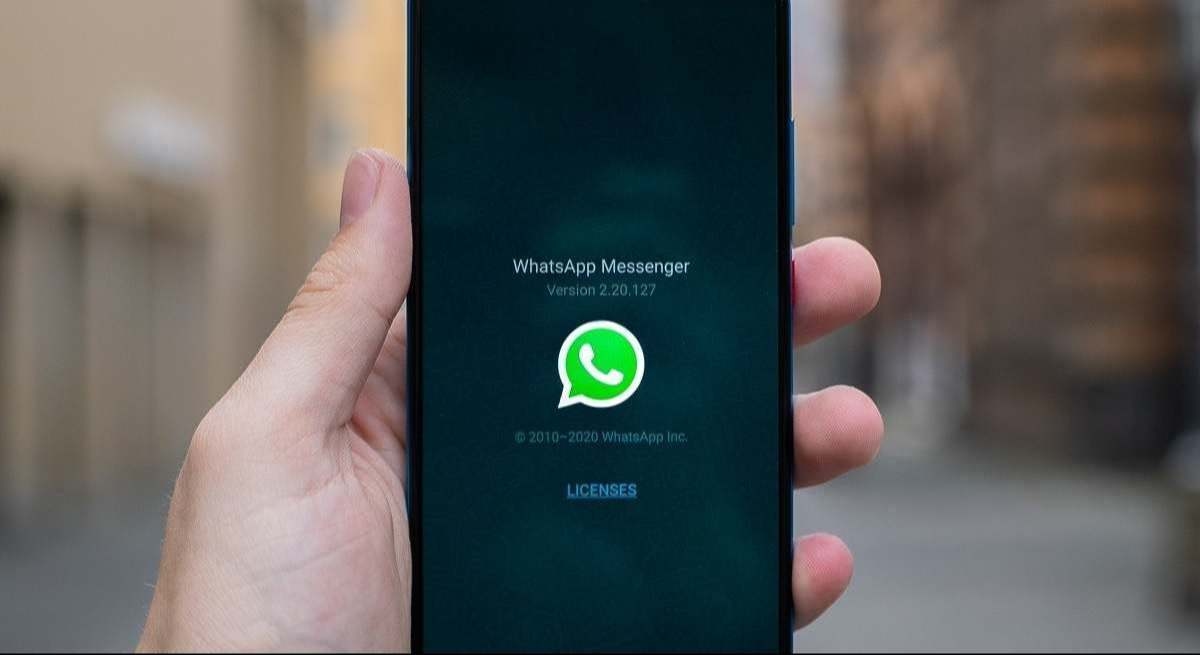 WhatsApp se actualiza y añade lo que todo el mundo estaba esperando: así puedes organizar los stickers