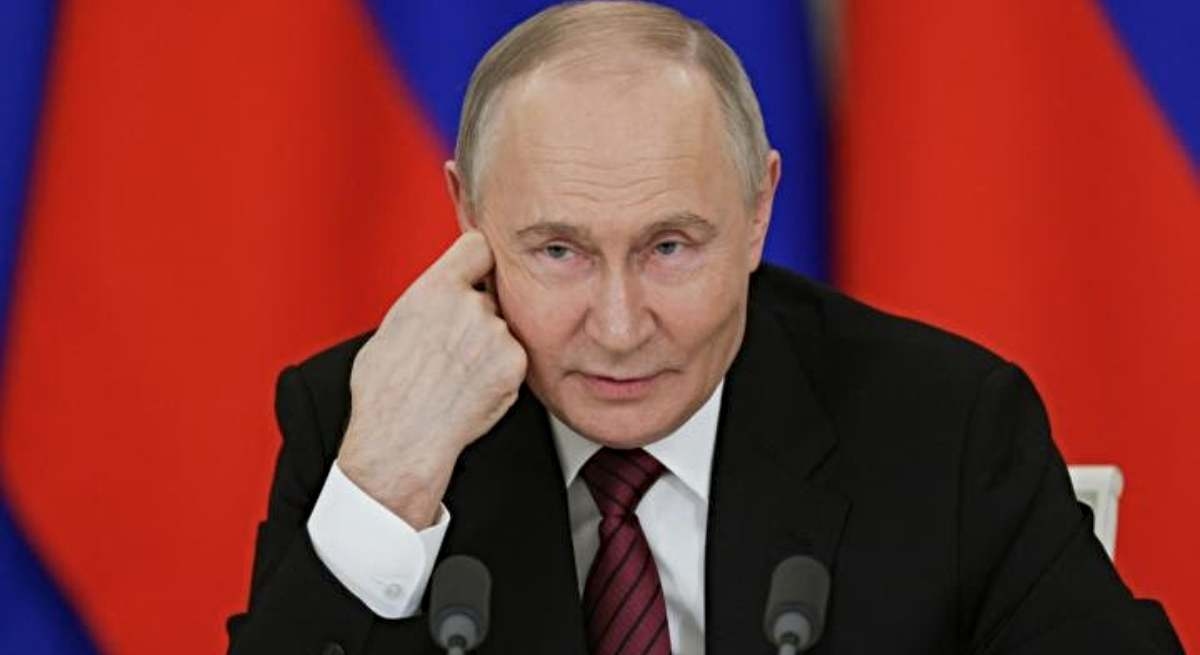 Putin, Ukrayna'nın 15 Mayıs'ta "ön koşulsuz" barış görüşmelerine başlamasını öneriyor.