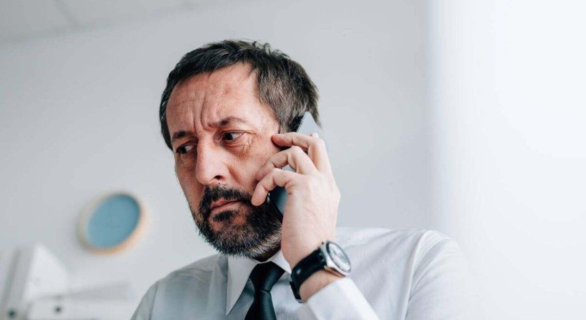 Jeżeli ktoś powie Ci to zdanie podczas odbierania połączenia, natychmiast się rozłącz, ponieważ może to spowodować pozostawienie na Twoim koncie stanu zero.