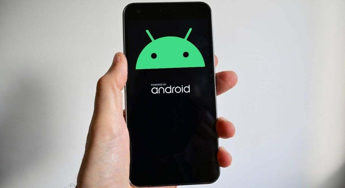 Google подтверждает, что обновление ИИ станет доступно всем пользователям Android.