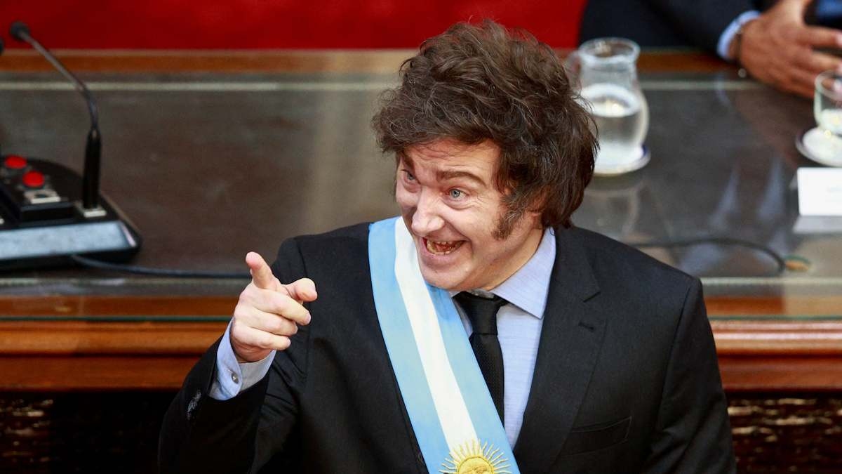 Milei kondigt een belastingverlaging op de export van landbouwproducten aan en een veto tegen wetten van de oppositie.