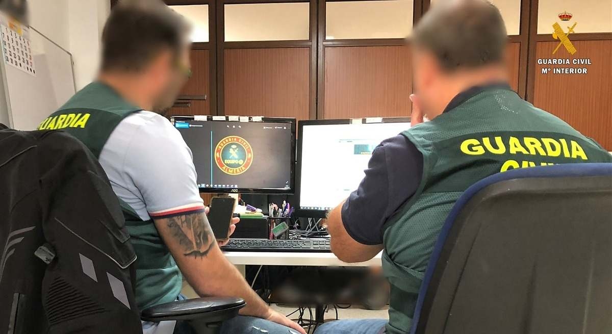 Die Guardia Civil stellt mit der „BEC-Methode“ 110.000 Euro sicher, die einem Unternehmen aus Cádiz gestohlen wurden.