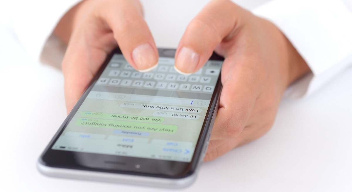 Cómo borrar todos los mensajes de Whatsapp a la vez en Android e iOS: esta es la forma de que nadie los comparta sin tu permiso