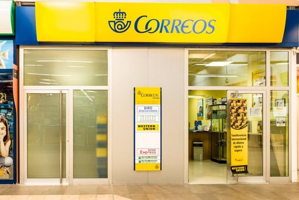 Correos schort tijdelijk de verzending van pakketten van lage waarde naar de Verenigde Staten en Puerto Rico op vanwege de tarieven.