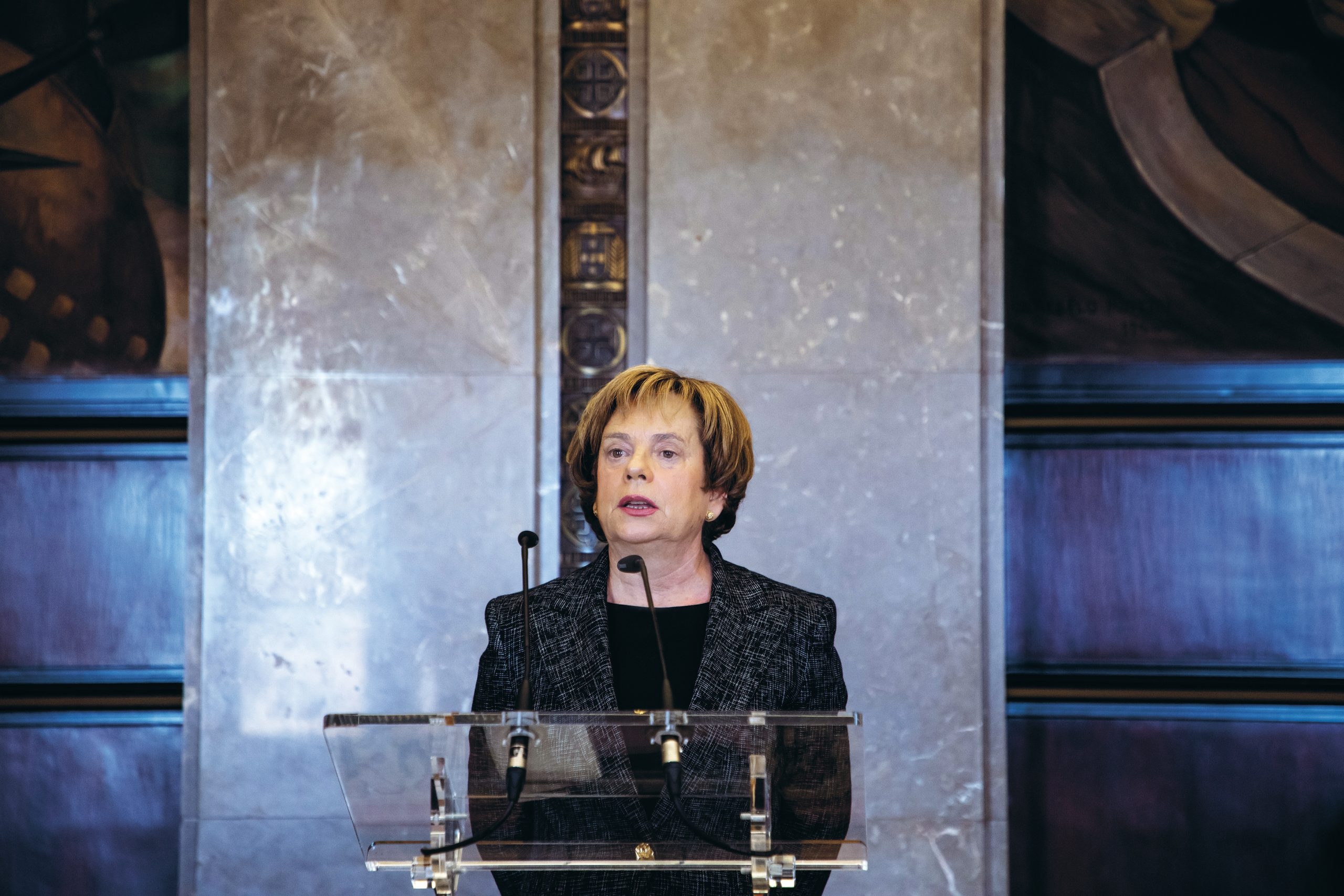 Provider spends 120 thousand euros on two paintings
