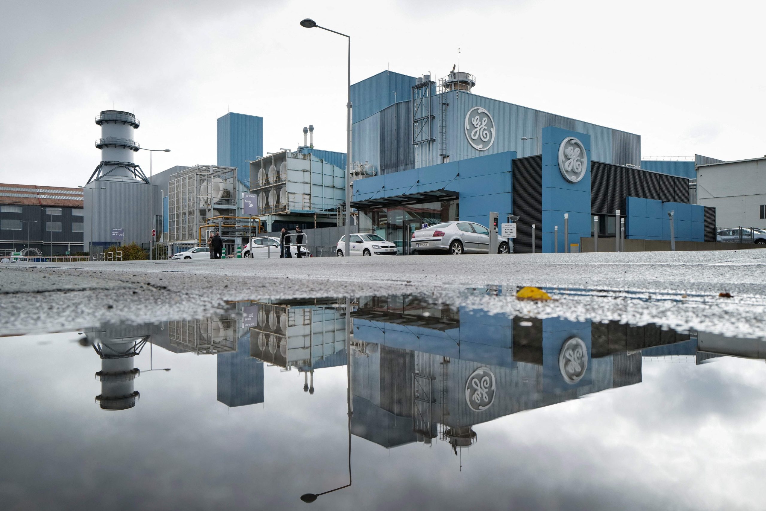 General Electric to Cut 600 Jobs in Europe