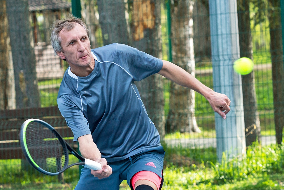 Tennis players open street season in Yuzhno-Sakhalinsk