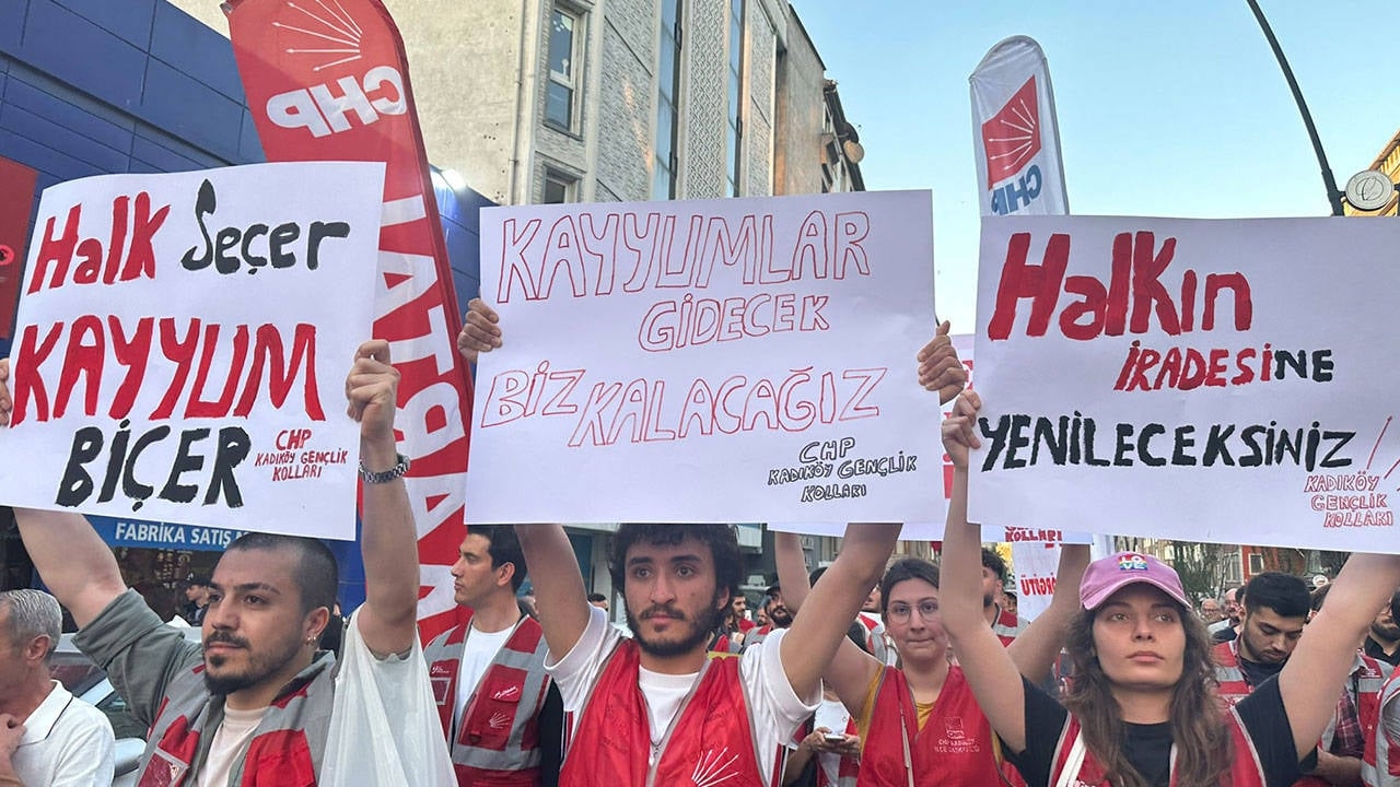 Salıdan salıya muhalefet yok