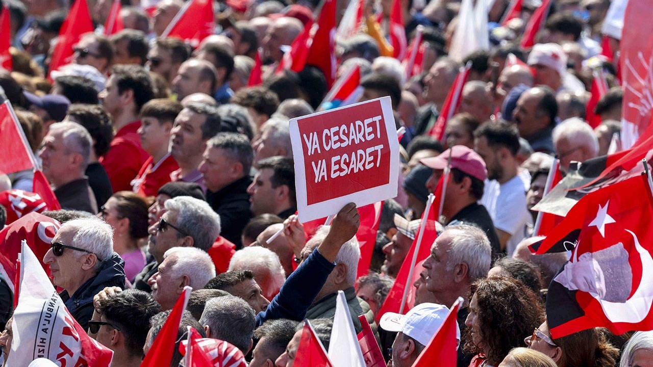 Topyekûn kuşatma çabası