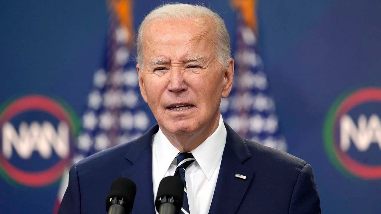 L'intervista a porte chiuse del collaboratore di lunga data di Biden sull'indagine sulla copertura del GOP alla Camera